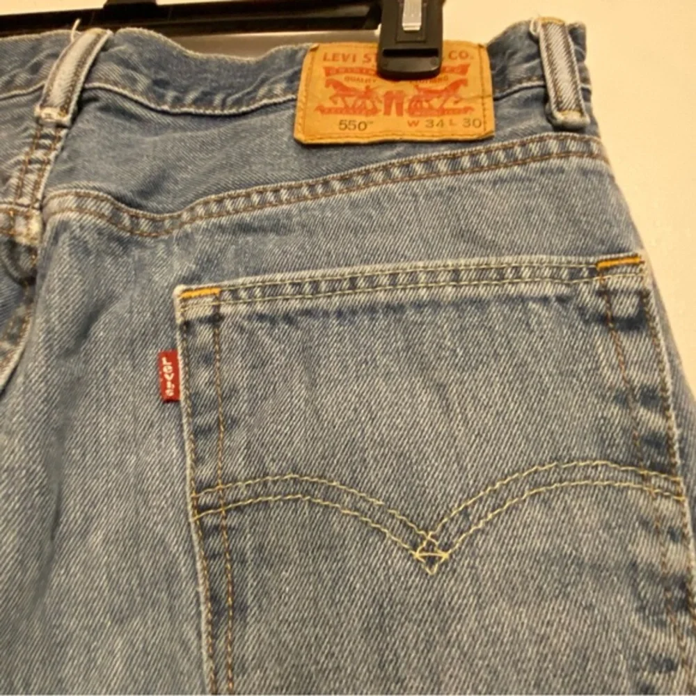 Levi’s 550 Jeans Mens Size 34X30 Light‎ Wash Wear  Denim Workwear